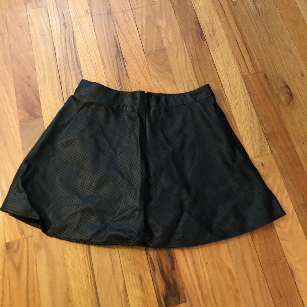 Express mini leather circle skirt Sz 2
